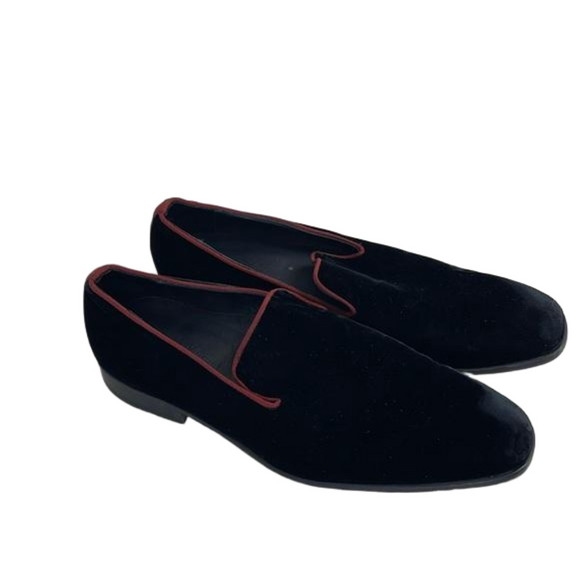Saks Fifth Avenue Other - Saks Fifth Avenue COLLECTION Velvet Loafers Sz 10.5 M black